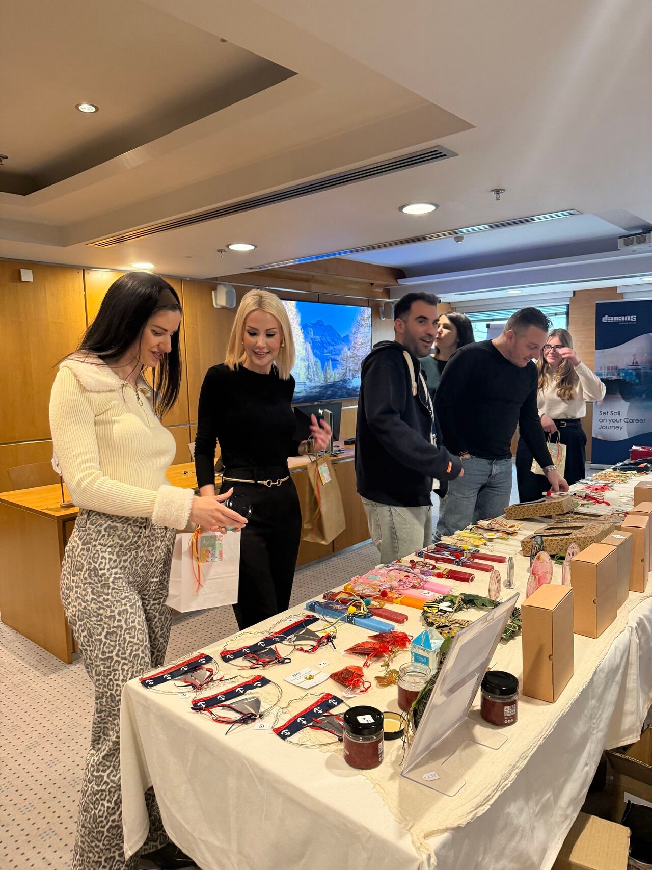 Πασχαλινό Bazaar Danaos Shipping