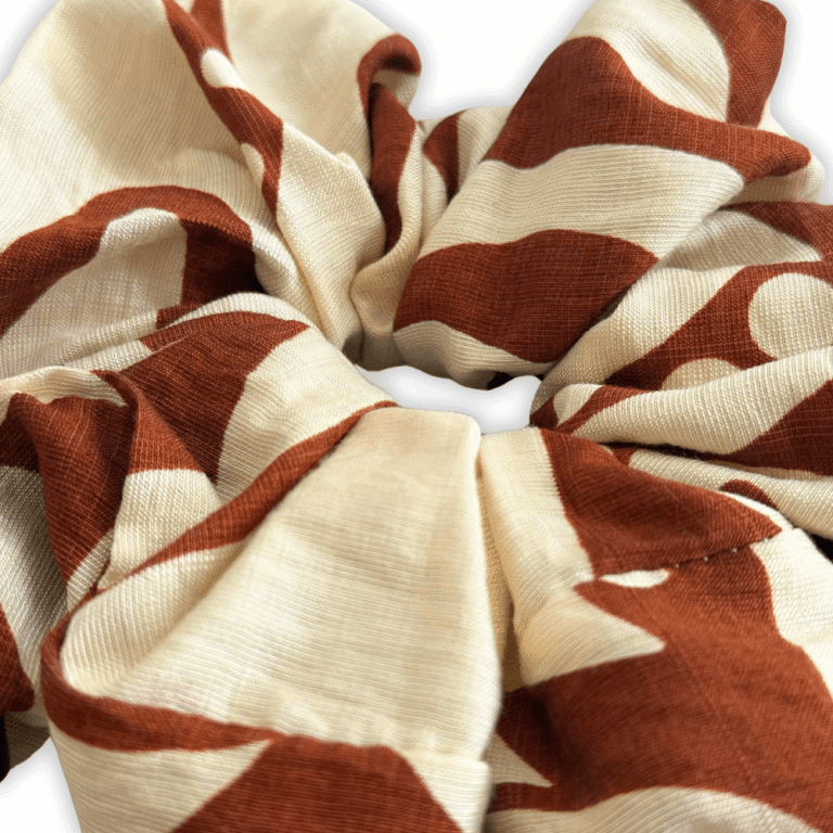 Scrunchie Sand Blossom - Image 3