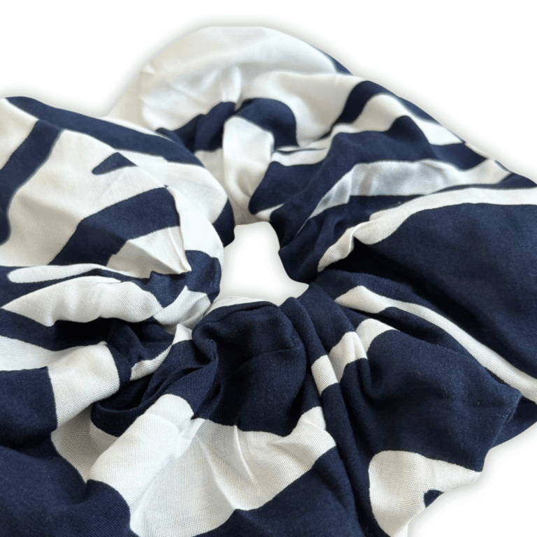 Scrunchie Midnight Pebble - Image 4