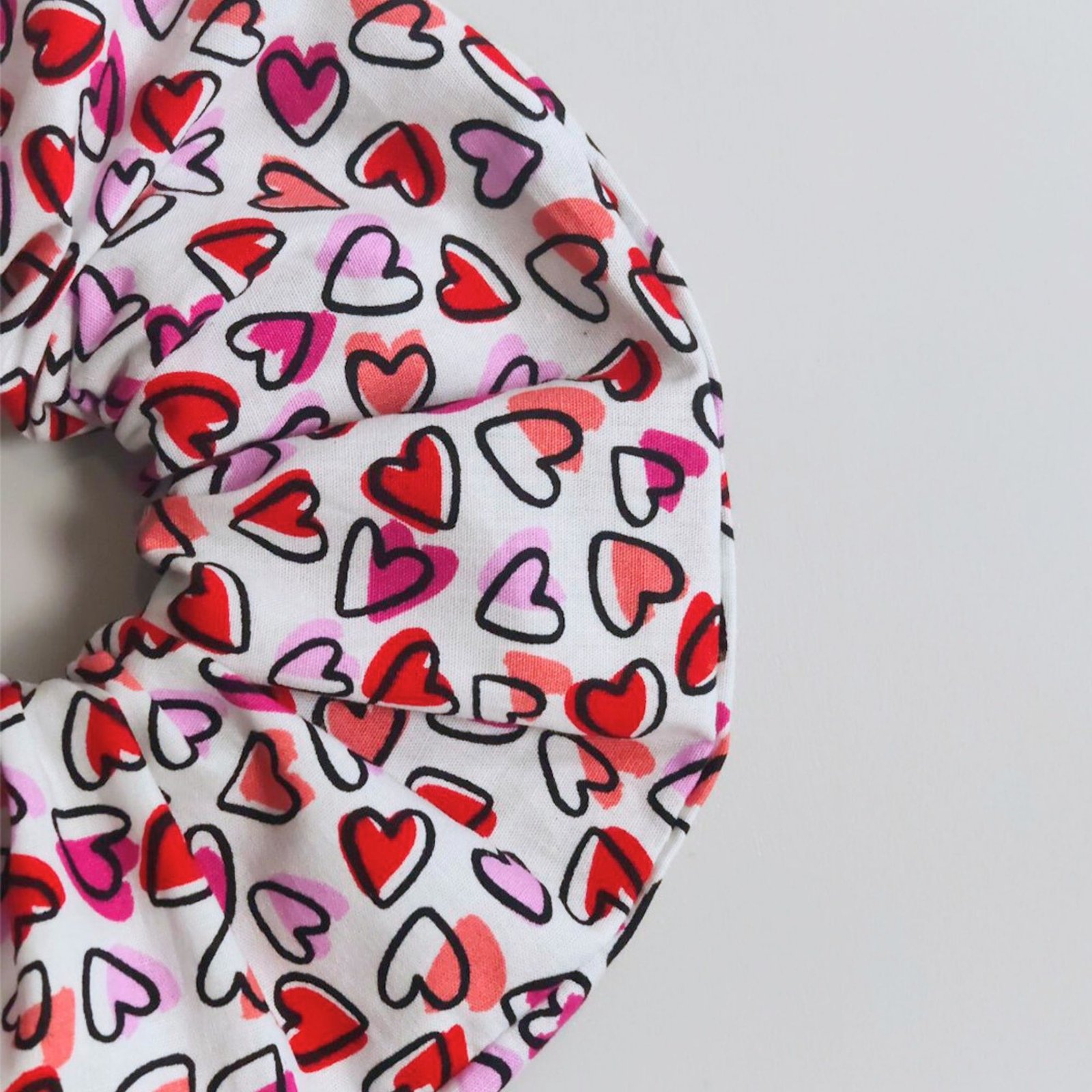 Scrunchie Blush Love - Image 3