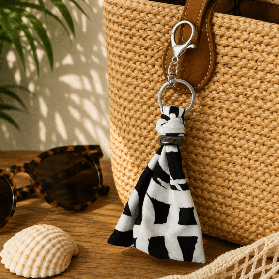 Υφασμάτινο Bag Charm Graphic Noir