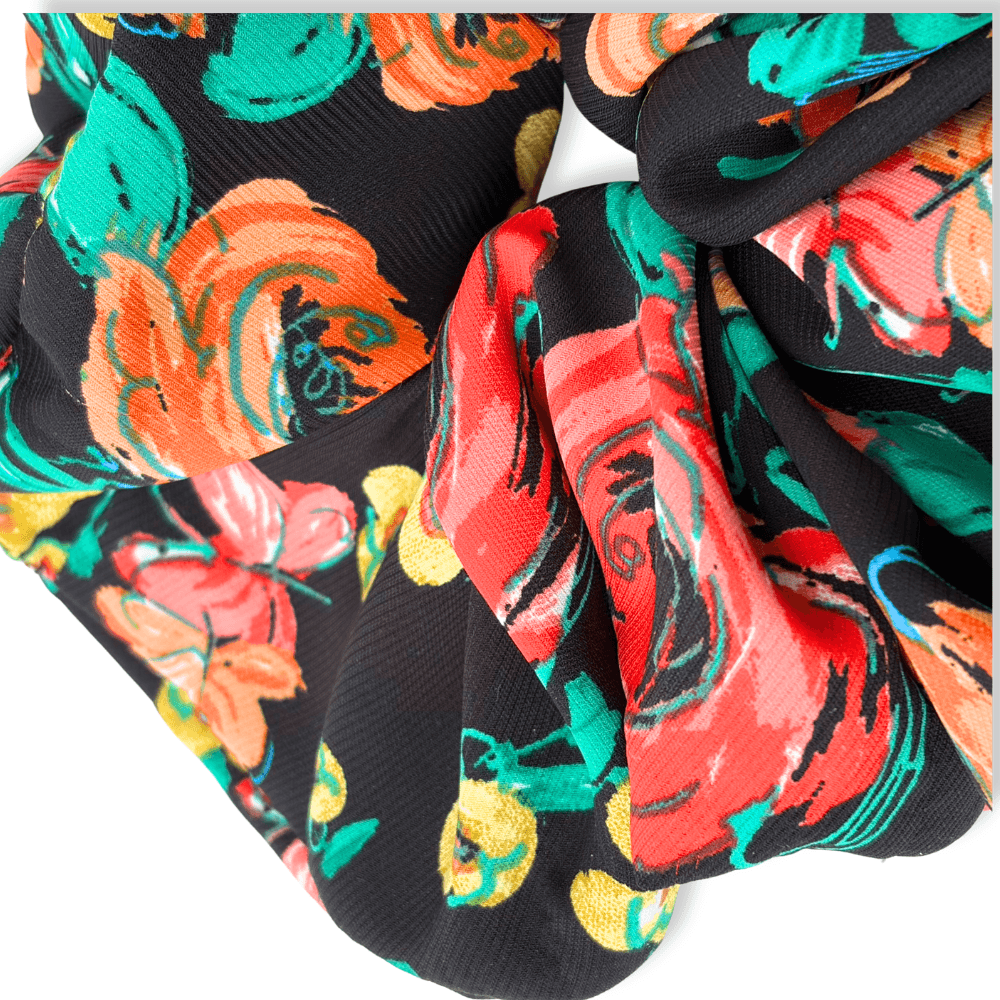 Υφασμάτινο Scrunchie Midnight Garden - Image 4
