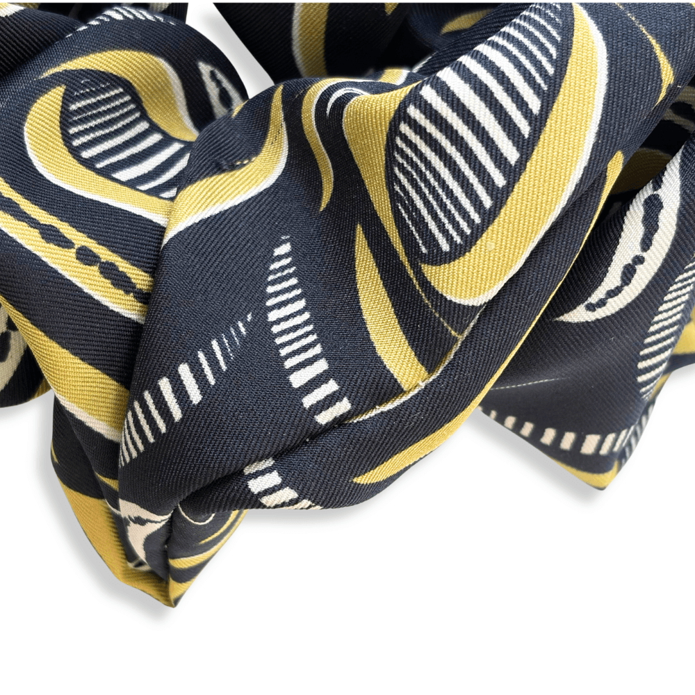 Υφασμάτινο Scrunchie Golden Eclipse - Image 4